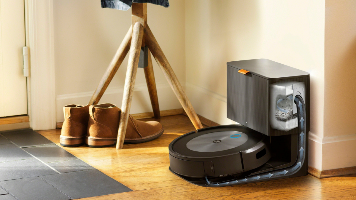 Seriously good robot vacuum deals are popping up during last-minute holiday sales
