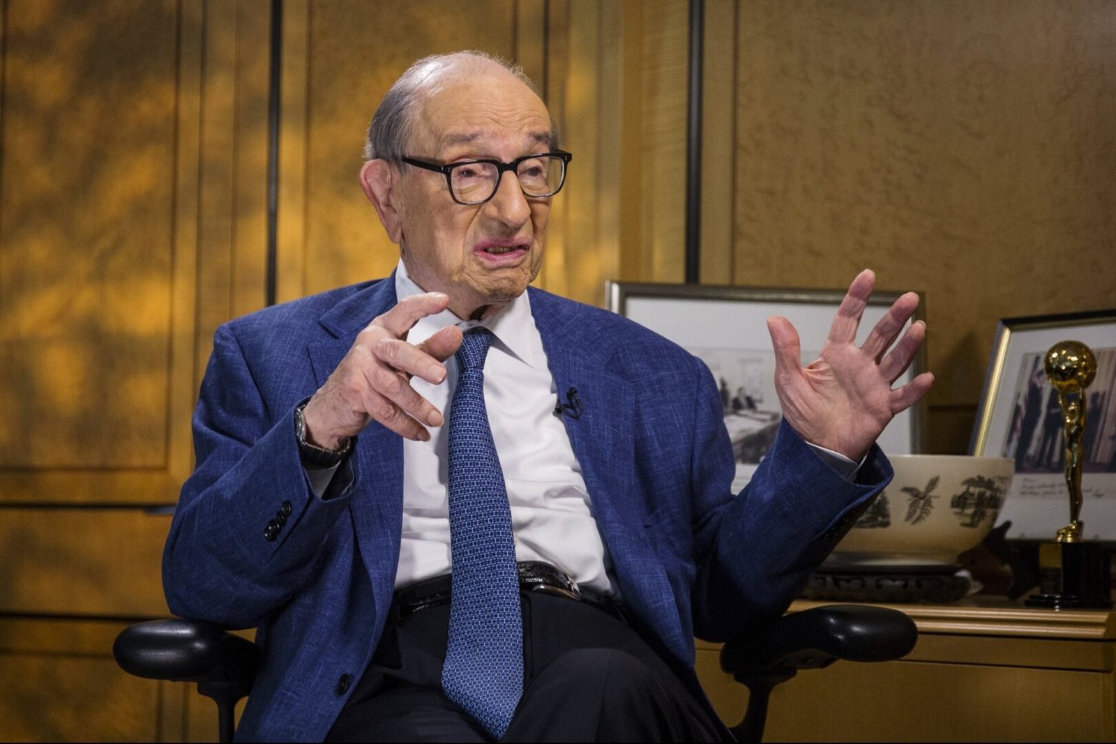Former Fed Chair Alan Greenspan: US Economic Recession ‘Likely’