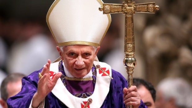 Thousands pour into St. Peter’s Square for funeral of pope emeritus Benedict XVI